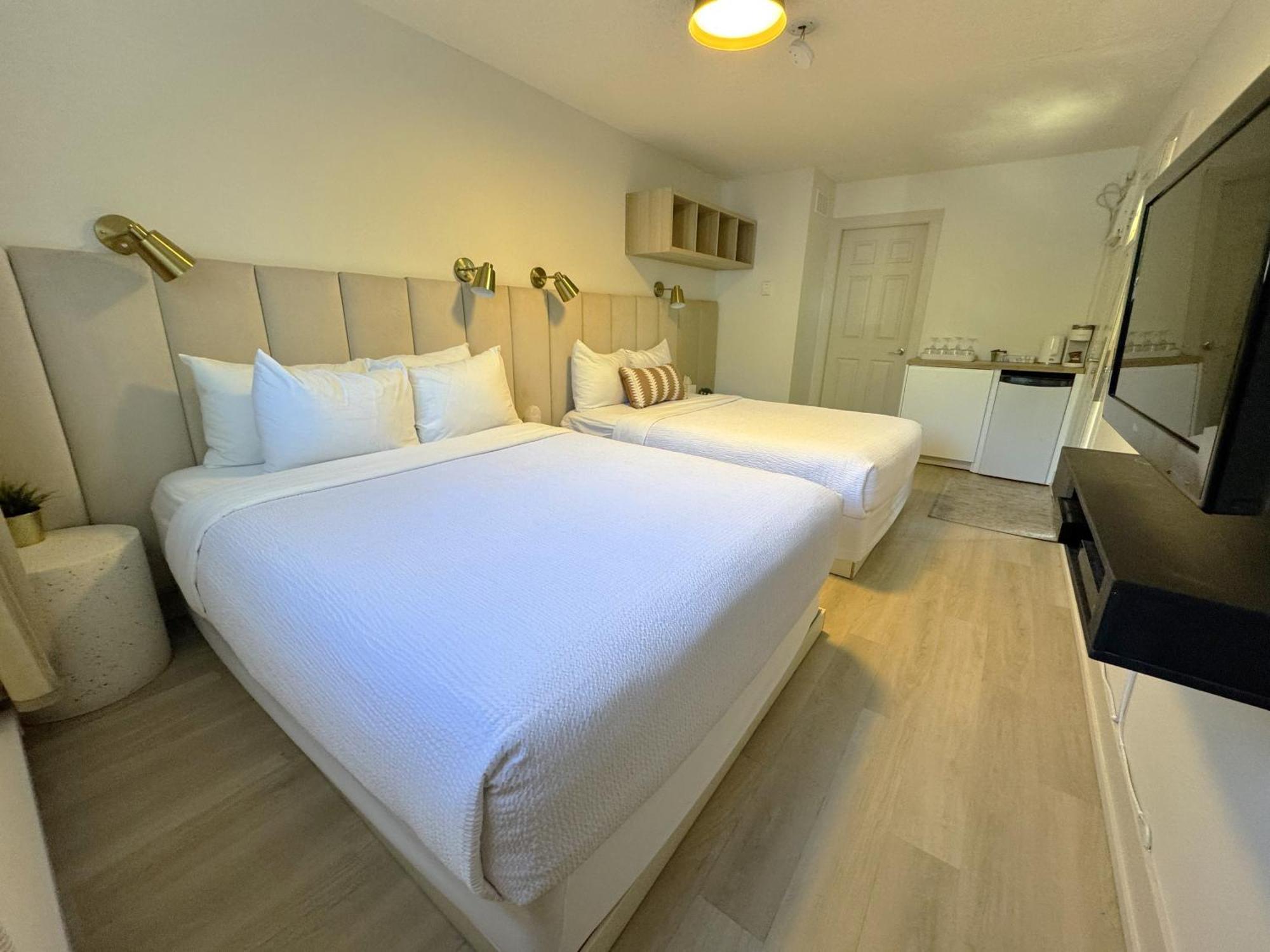 Lakeside Villa & Nordic Spa 彭蒂克顿 外观 照片