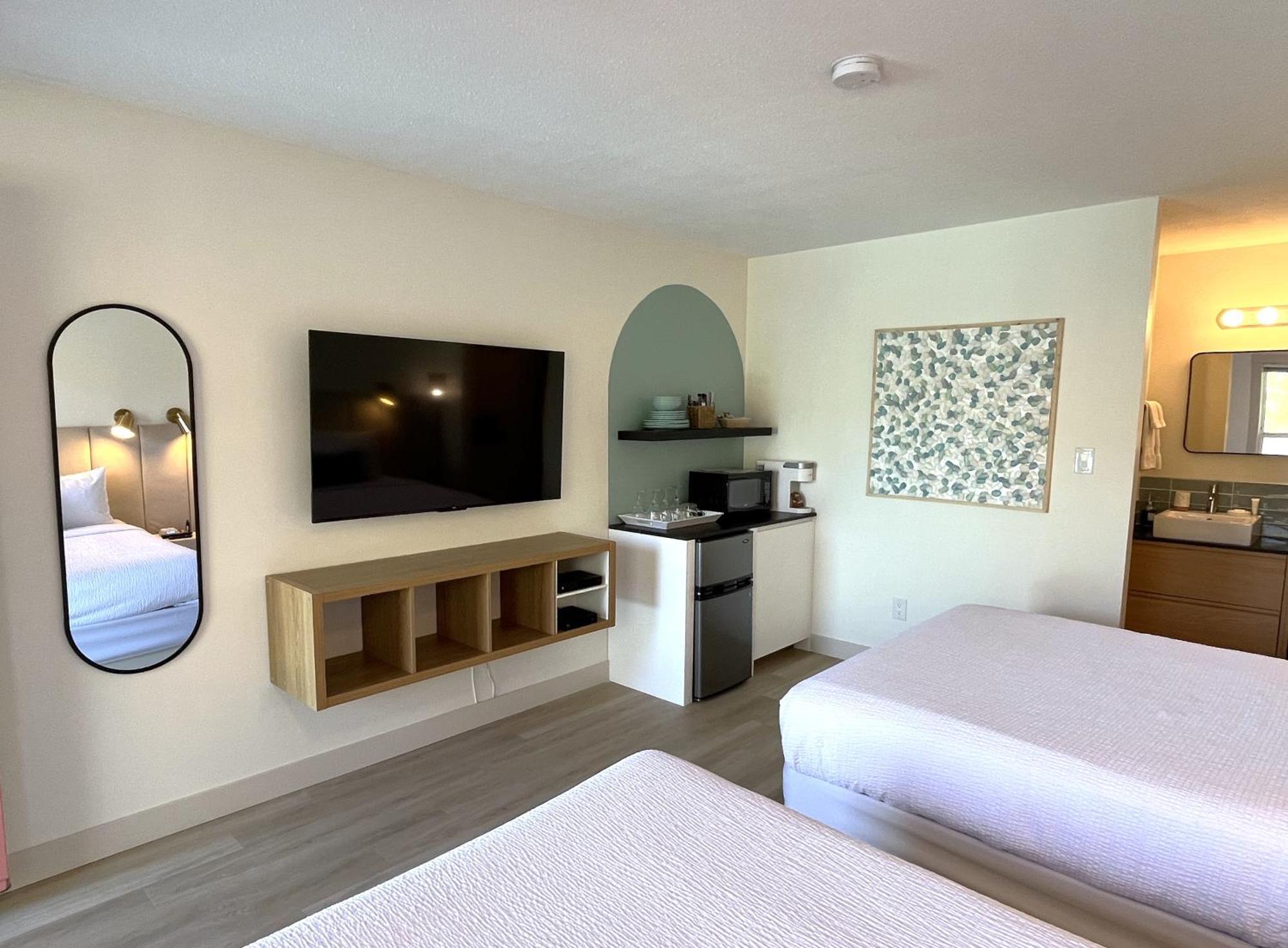 Lakeside Villa & Nordic Spa 彭蒂克顿 外观 照片
